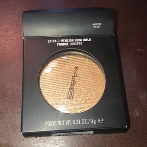 MAC Extra Dimension Skinfinish in Whisper of Gilt